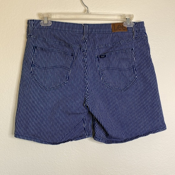 Vintage Lee denim shorts women’s 16 blue stripe EUC - Picture 3 of 4